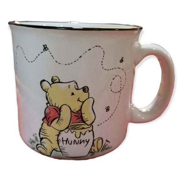 Unique Disney official licensed Winnie the Pooh and Piglet coffee mug - Picture 2 of 10